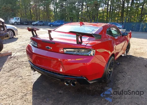 2018 Chevrolet Camaro Zl1 из США, поврежденный, VIN 1G1FJ1R67J0141209
